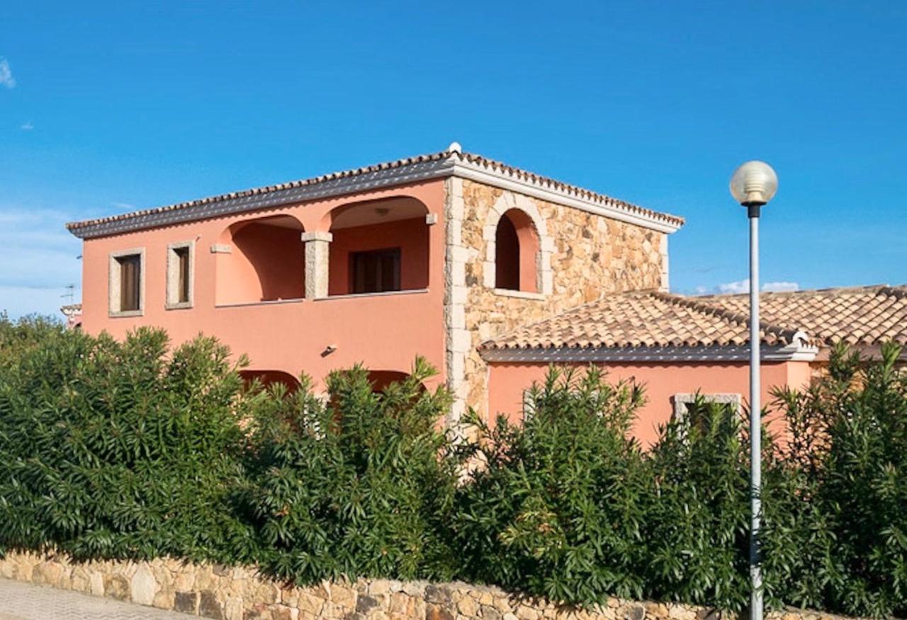 Iss Travel, La Ginestra - 2-Bedroom Apartment With Terrace And View Over Tavolara Island Сан-Теодоро Екстер'єр фото