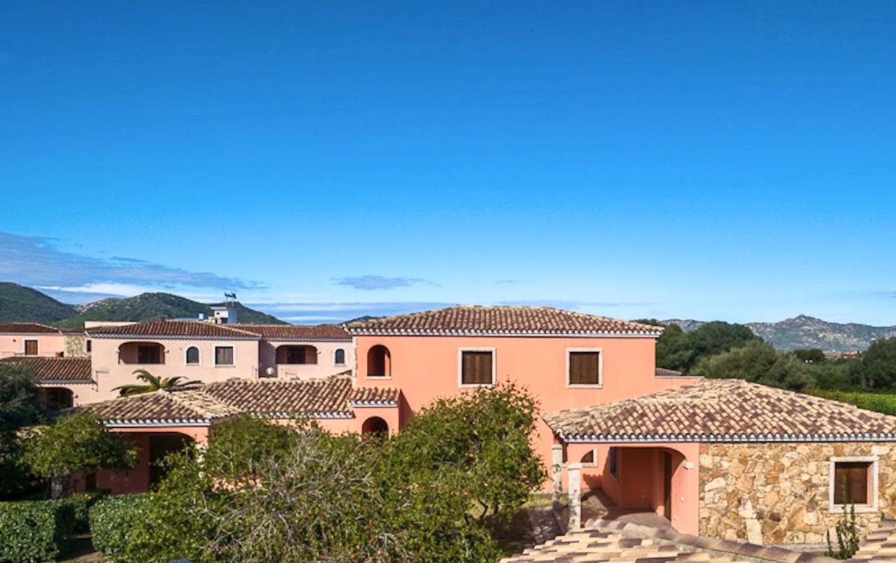 Iss Travel, La Ginestra - 2-Bedroom Apartment With Terrace And View Over Tavolara Island Сан-Теодоро Екстер'єр фото